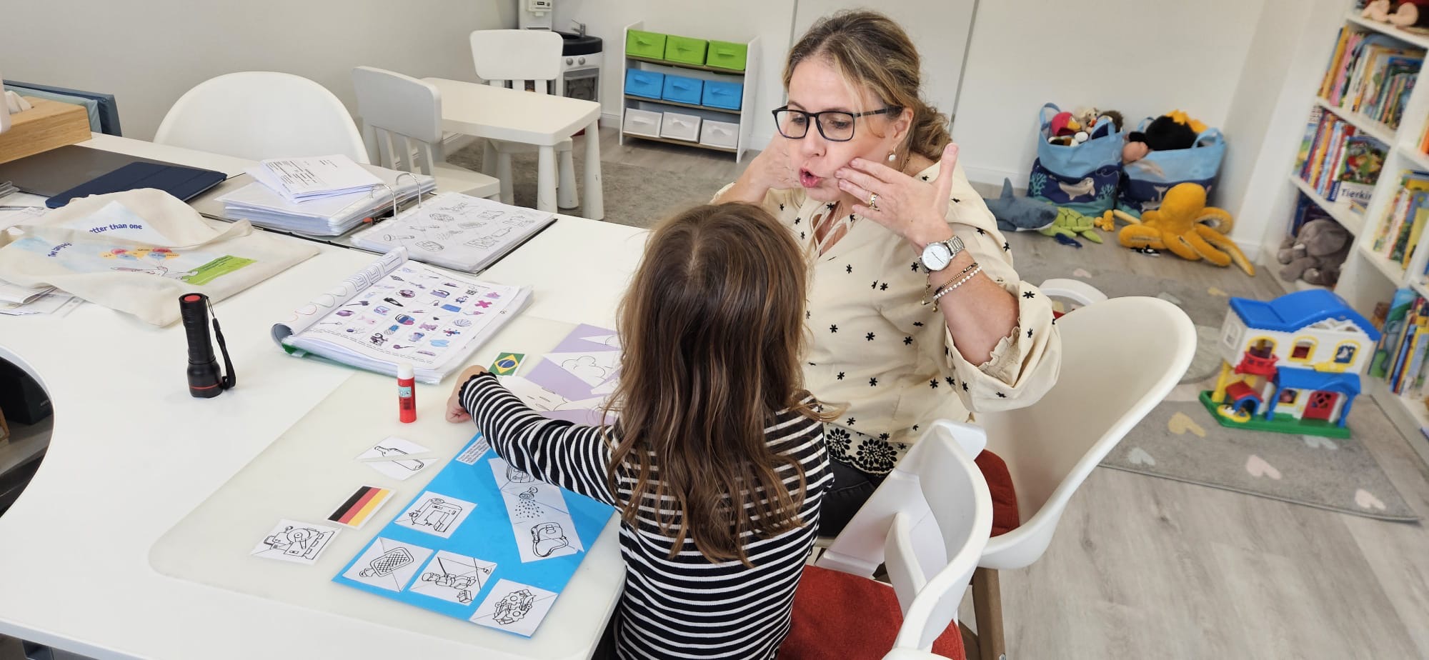 Bilingual or Multilingual Therapy